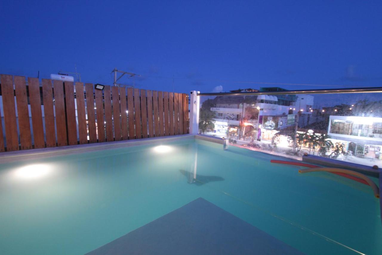 Straw Hat Hostel & Rooftop Bar Tulum Exterior photo